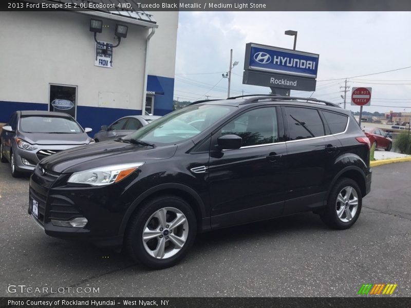 Tuxedo Black Metallic / Medium Light Stone 2013 Ford Escape SE 2.0L EcoBoost 4WD