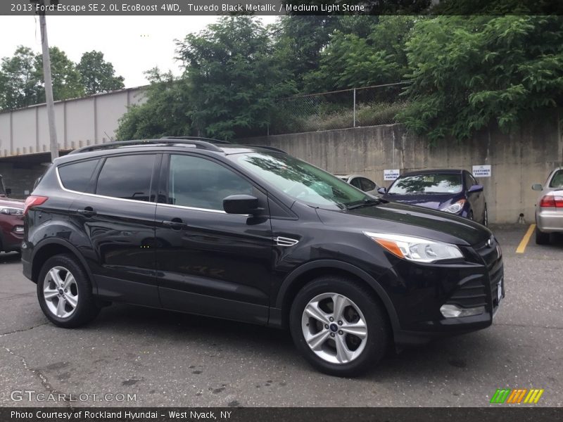 Tuxedo Black Metallic / Medium Light Stone 2013 Ford Escape SE 2.0L EcoBoost 4WD