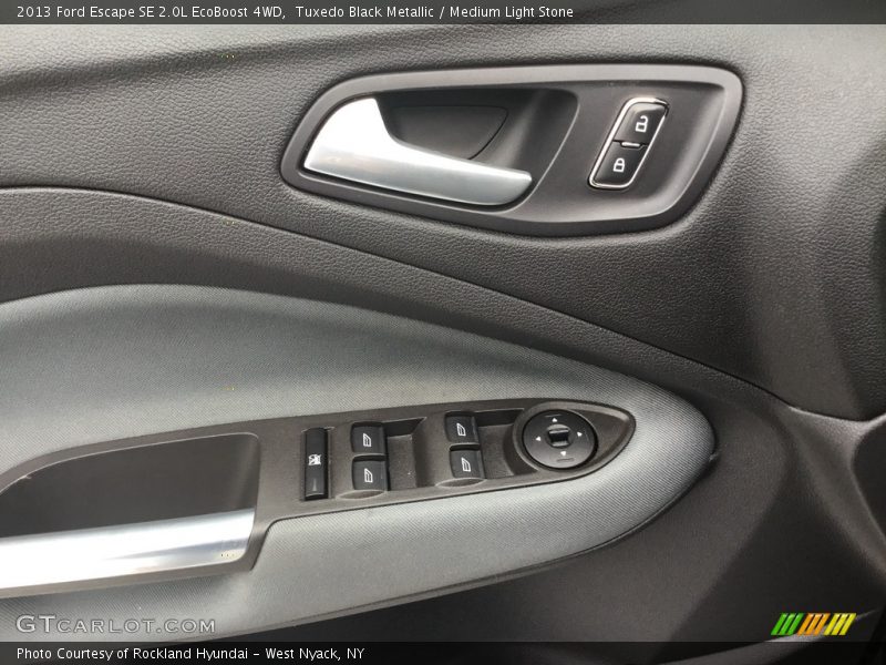 Tuxedo Black Metallic / Medium Light Stone 2013 Ford Escape SE 2.0L EcoBoost 4WD