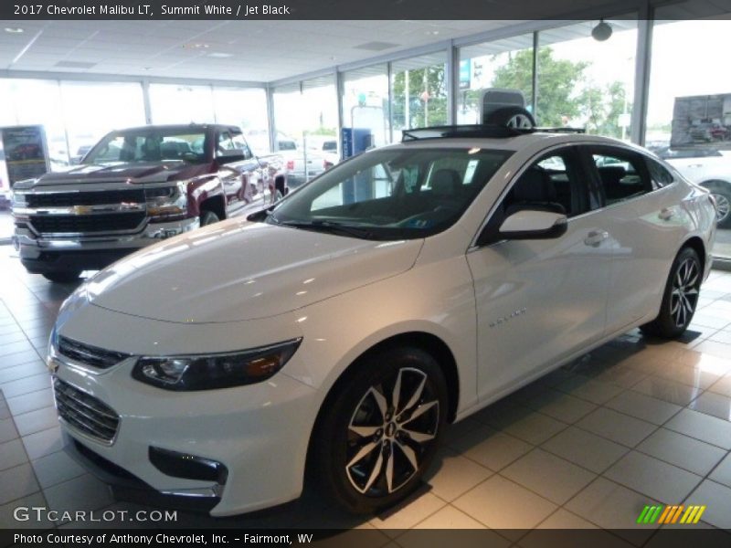 Summit White / Jet Black 2017 Chevrolet Malibu LT