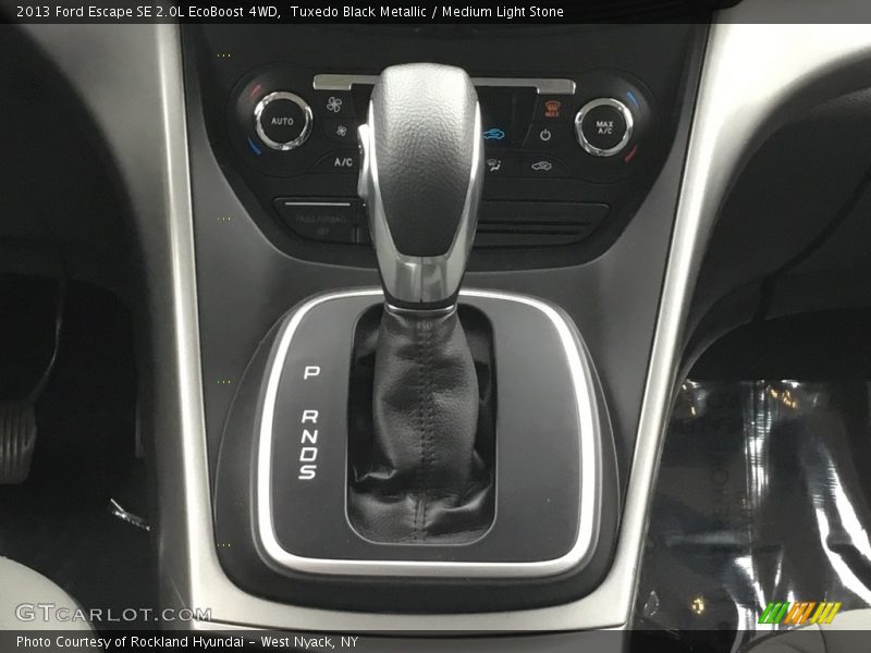 Tuxedo Black Metallic / Medium Light Stone 2013 Ford Escape SE 2.0L EcoBoost 4WD
