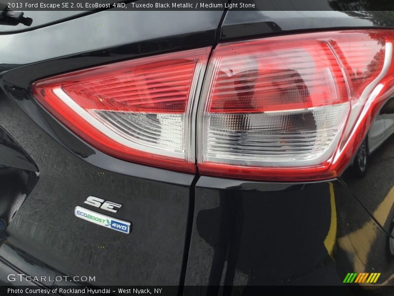 Tuxedo Black Metallic / Medium Light Stone 2013 Ford Escape SE 2.0L EcoBoost 4WD