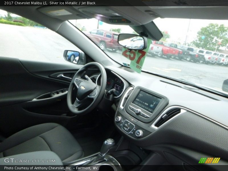 Silver Ice Metallic / Jet Black 2017 Chevrolet Malibu LS