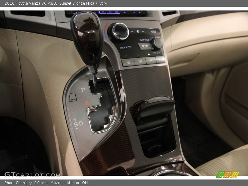Sunset Bronze Mica / Ivory 2010 Toyota Venza V6 AWD