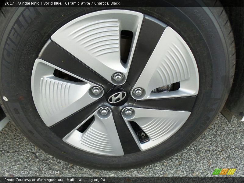 Ceramic White / Charcoal Black 2017 Hyundai Ioniq Hybrid Blue