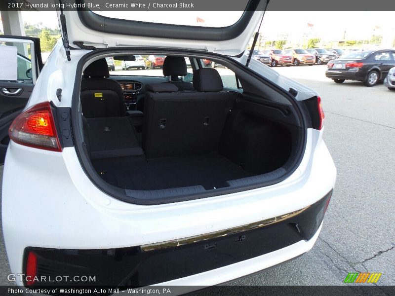 Ceramic White / Charcoal Black 2017 Hyundai Ioniq Hybrid Blue