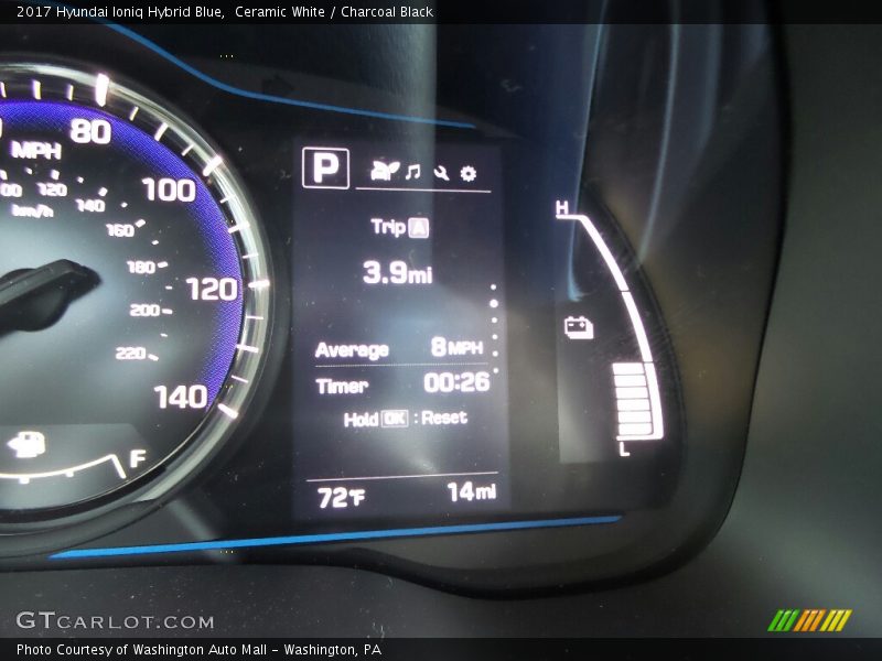 Ceramic White / Charcoal Black 2017 Hyundai Ioniq Hybrid Blue