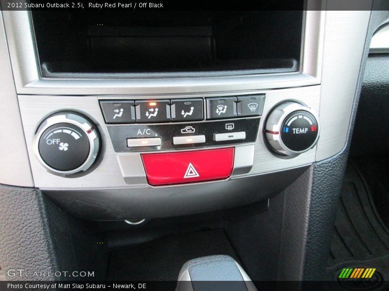 Ruby Red Pearl / Off Black 2012 Subaru Outback 2.5i