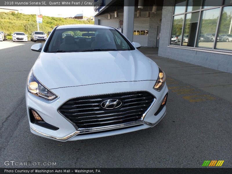 Quartz White Pearl / Gray 2018 Hyundai Sonata SE