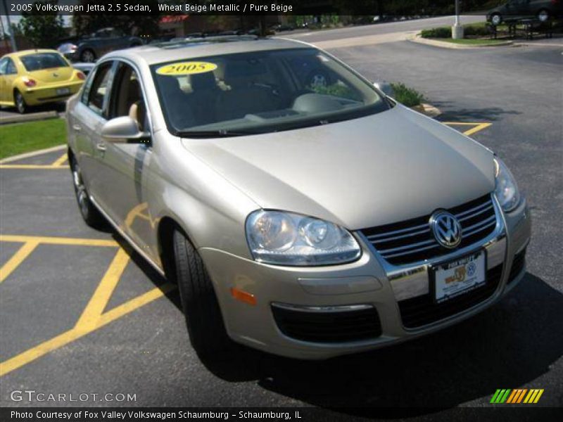 Wheat Beige Metallic / Pure Beige 2005 Volkswagen Jetta 2.5 Sedan