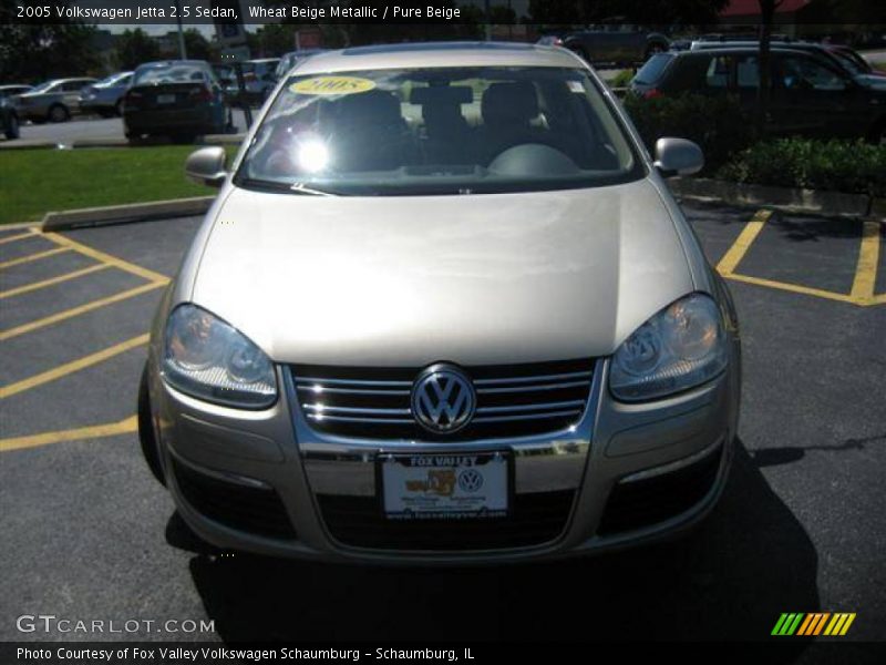Wheat Beige Metallic / Pure Beige 2005 Volkswagen Jetta 2.5 Sedan