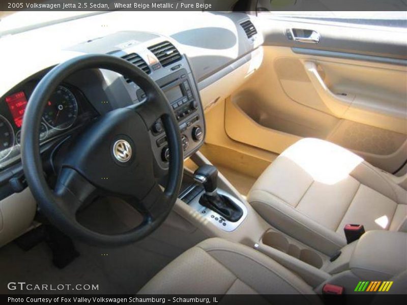 Wheat Beige Metallic / Pure Beige 2005 Volkswagen Jetta 2.5 Sedan