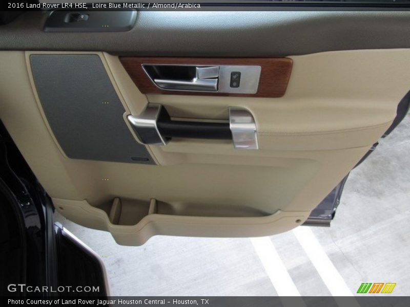 Loire Blue Metallic / Almond/Arabica 2016 Land Rover LR4 HSE