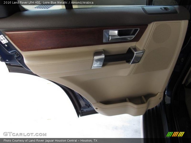 Loire Blue Metallic / Almond/Arabica 2016 Land Rover LR4 HSE