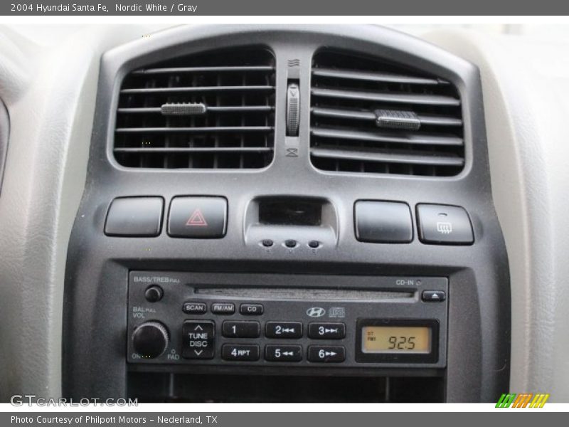 Nordic White / Gray 2004 Hyundai Santa Fe