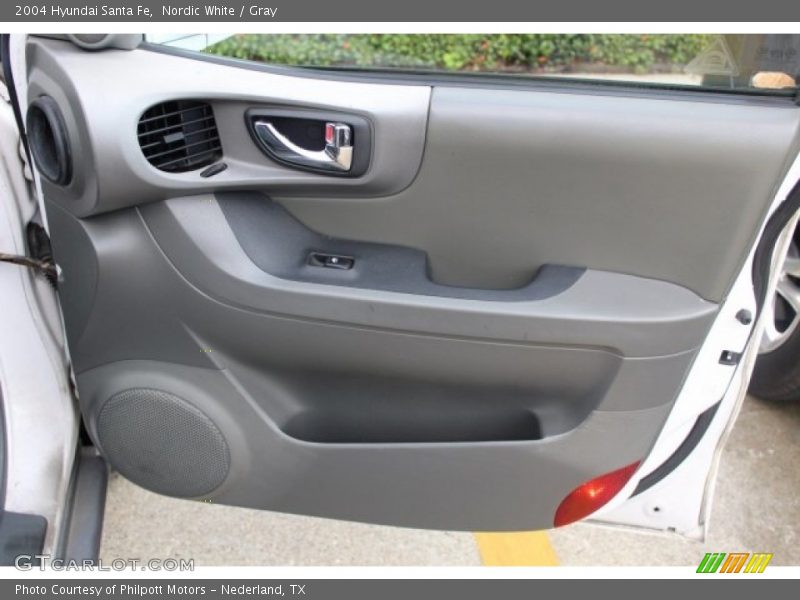 Nordic White / Gray 2004 Hyundai Santa Fe