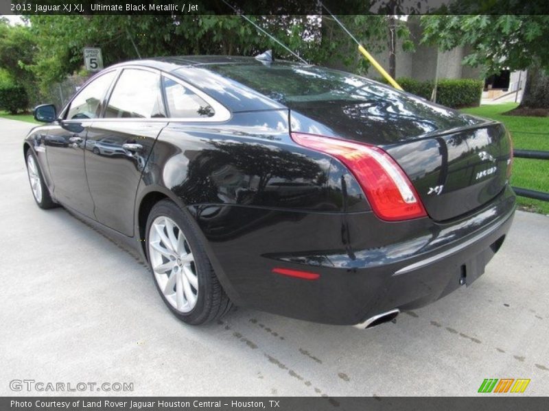 Ultimate Black Metallic / Jet 2013 Jaguar XJ XJ