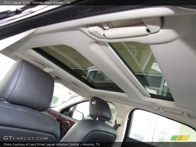 Ultimate Black Metallic / Jet 2013 Jaguar XJ XJ
