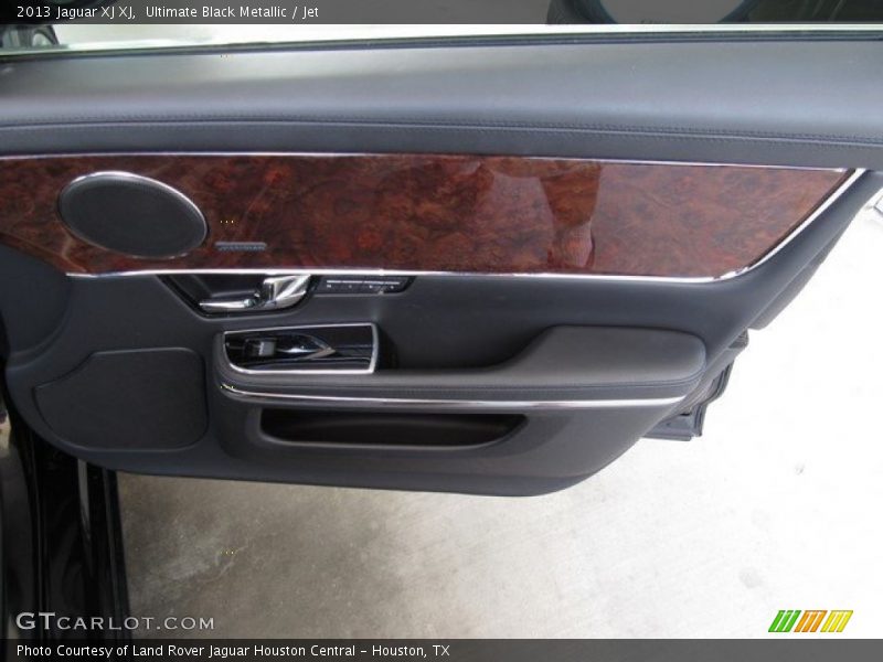 Ultimate Black Metallic / Jet 2013 Jaguar XJ XJ