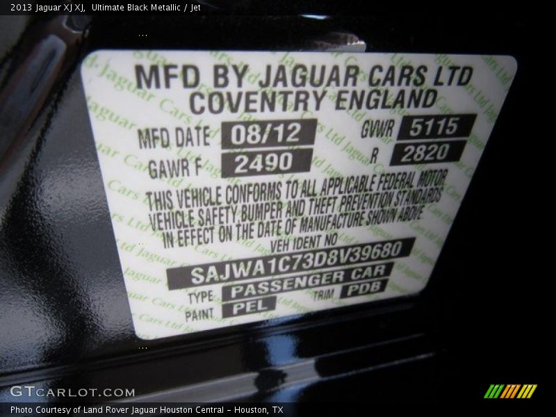 Ultimate Black Metallic / Jet 2013 Jaguar XJ XJ