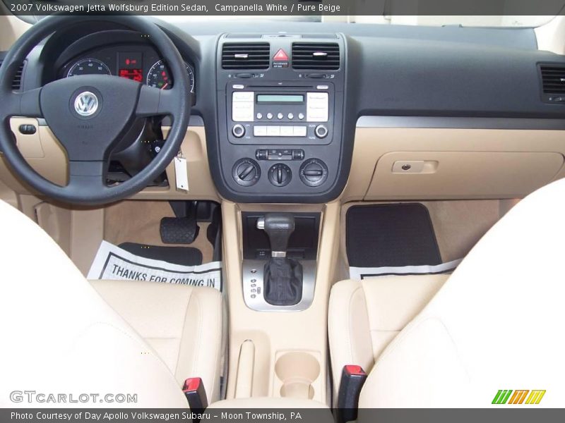 Campanella White / Pure Beige 2007 Volkswagen Jetta Wolfsburg Edition Sedan