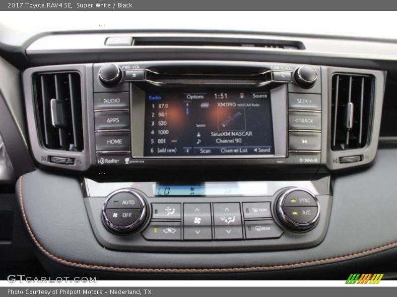 Super White / Black 2017 Toyota RAV4 SE