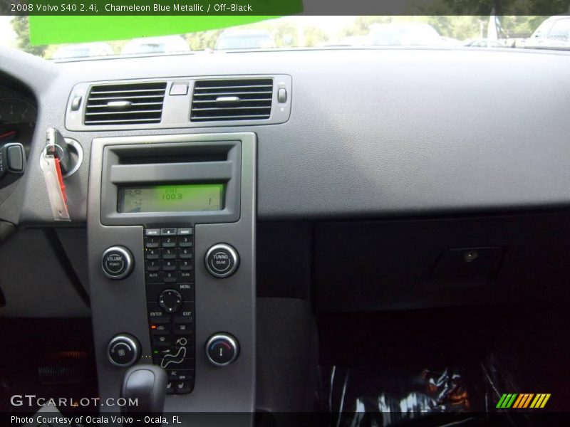 Chameleon Blue Metallic / Off-Black 2008 Volvo S40 2.4i