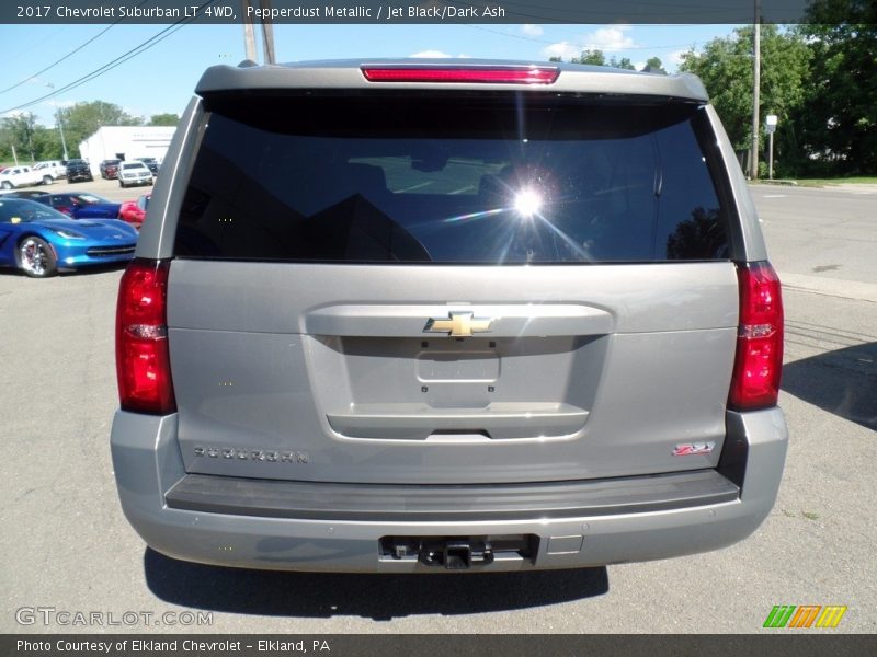 Pepperdust Metallic / Jet Black/Dark Ash 2017 Chevrolet Suburban LT 4WD