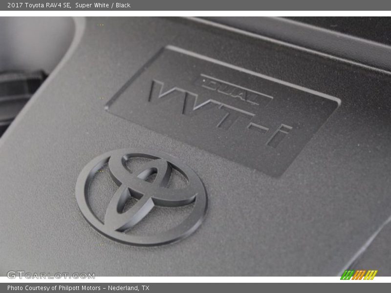 Super White / Black 2017 Toyota RAV4 SE
