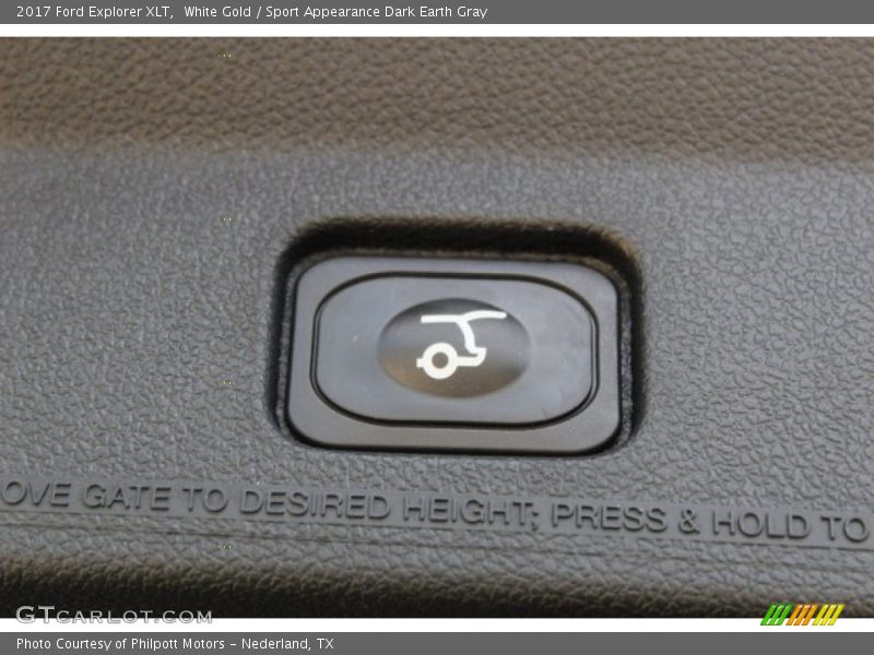 White Gold / Sport Appearance Dark Earth Gray 2017 Ford Explorer XLT