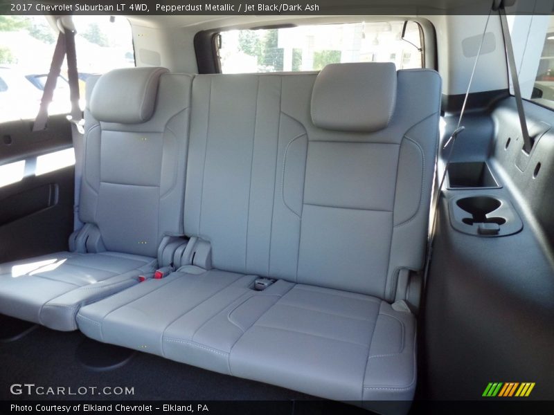 Pepperdust Metallic / Jet Black/Dark Ash 2017 Chevrolet Suburban LT 4WD