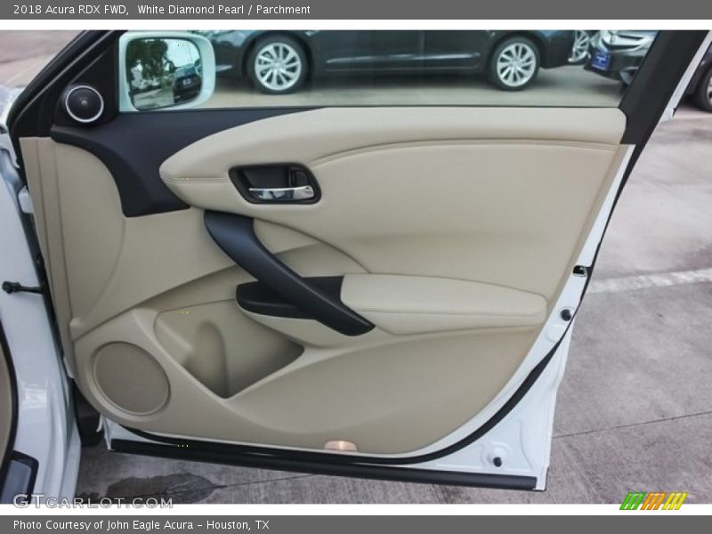 White Diamond Pearl / Parchment 2018 Acura RDX FWD