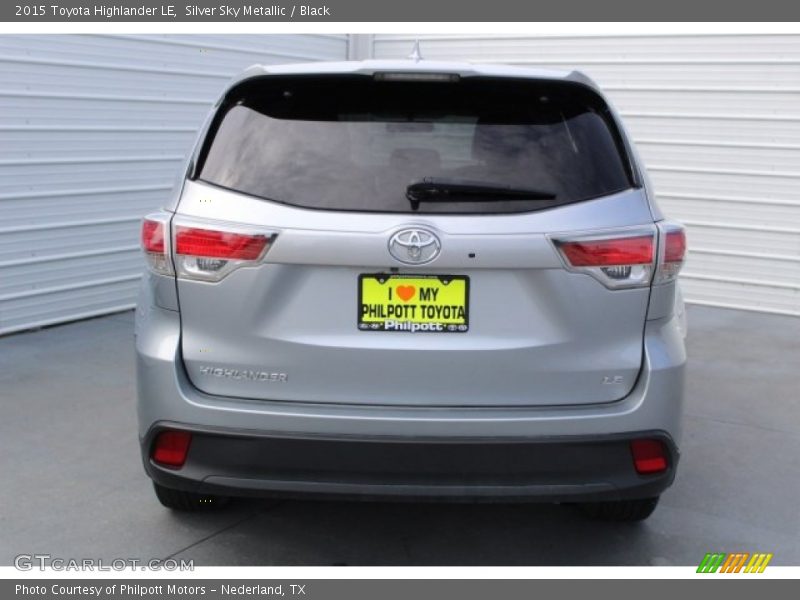 Silver Sky Metallic / Black 2015 Toyota Highlander LE