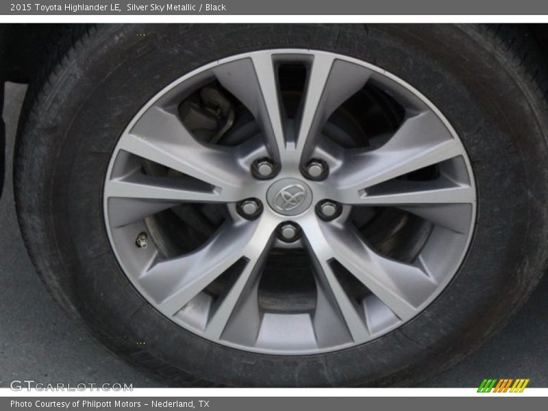 Silver Sky Metallic / Black 2015 Toyota Highlander LE