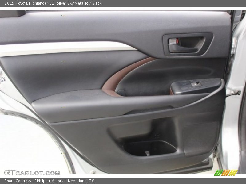 Silver Sky Metallic / Black 2015 Toyota Highlander LE