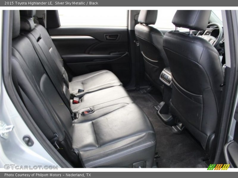 Silver Sky Metallic / Black 2015 Toyota Highlander LE