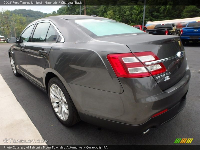 Magnetic / Charcoal Black 2016 Ford Taurus Limited