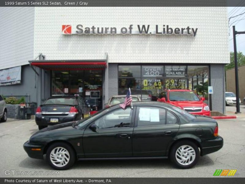 Green / Gray 1999 Saturn S Series SL2 Sedan