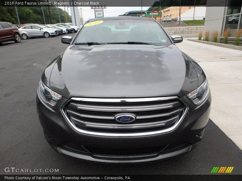 Magnetic / Charcoal Black 2016 Ford Taurus Limited