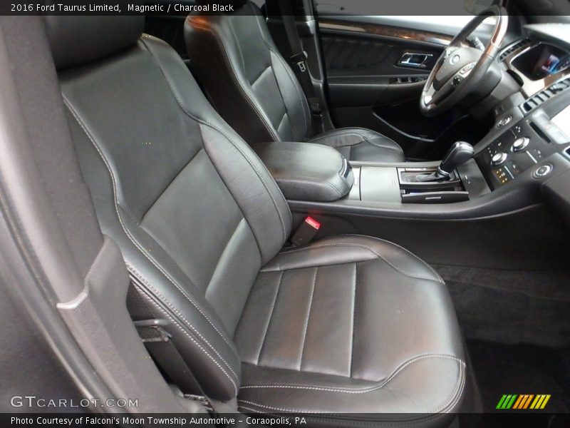 Magnetic / Charcoal Black 2016 Ford Taurus Limited