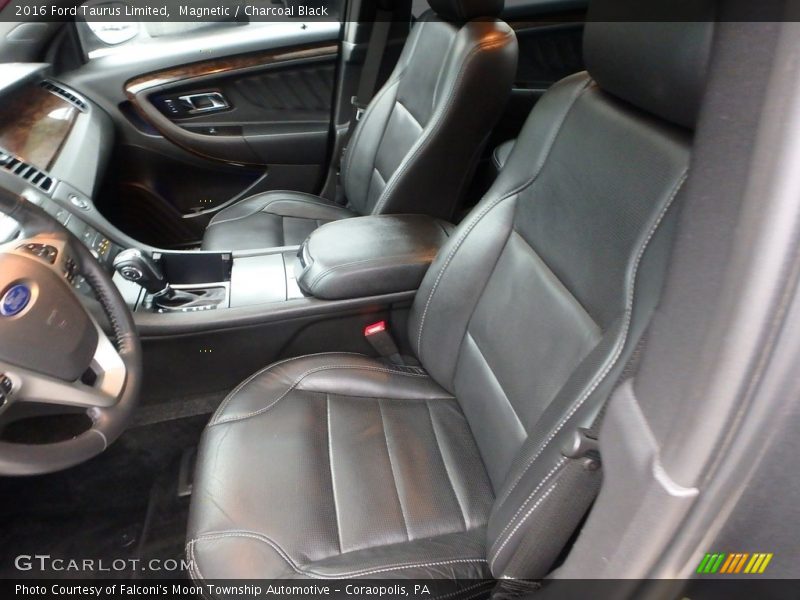Magnetic / Charcoal Black 2016 Ford Taurus Limited