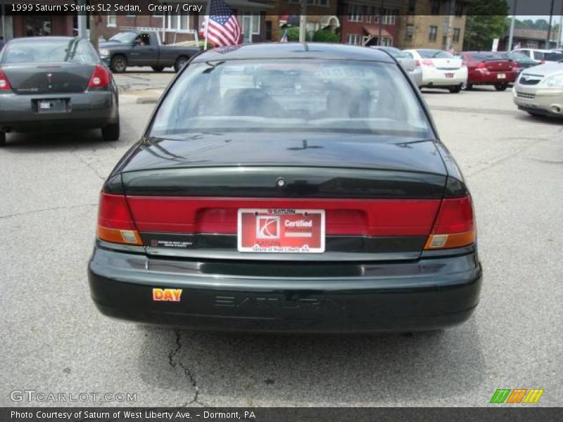 Green / Gray 1999 Saturn S Series SL2 Sedan