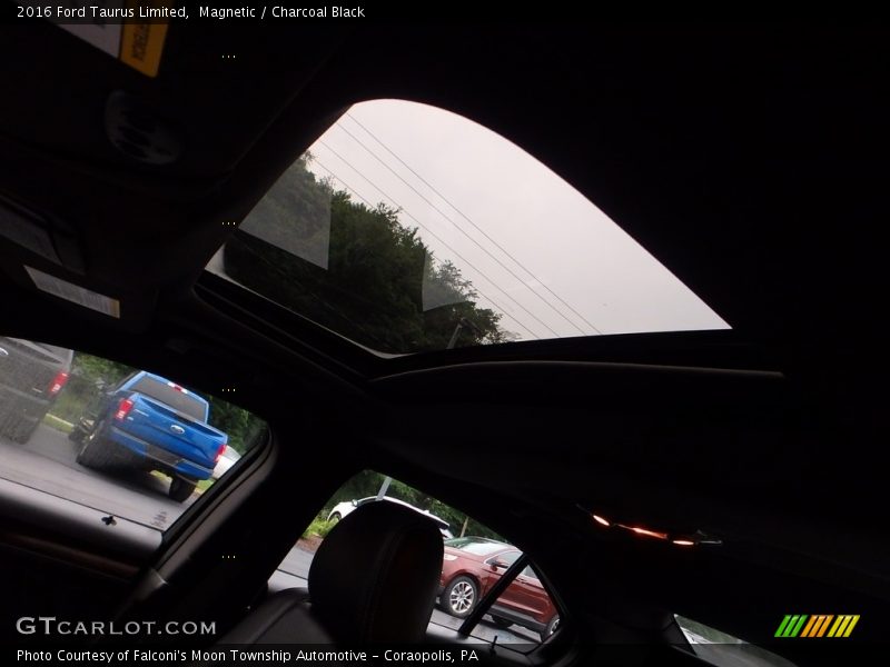 Magnetic / Charcoal Black 2016 Ford Taurus Limited
