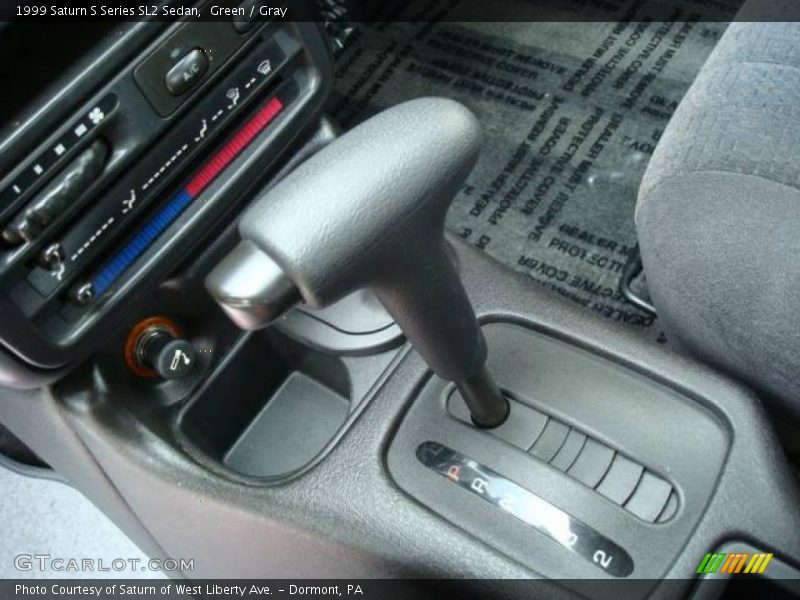 Green / Gray 1999 Saturn S Series SL2 Sedan