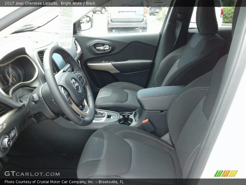 Bright White / Black 2017 Jeep Cherokee Latitude