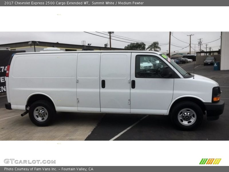 Summit White / Medium Pewter 2017 Chevrolet Express 2500 Cargo Extended WT