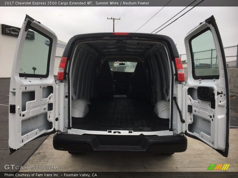 Summit White / Medium Pewter 2017 Chevrolet Express 2500 Cargo Extended WT
