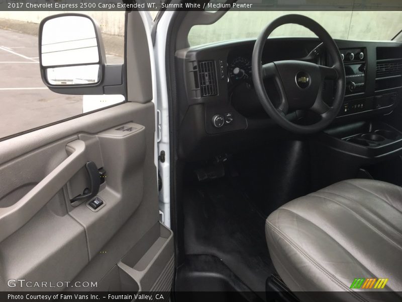 Summit White / Medium Pewter 2017 Chevrolet Express 2500 Cargo Extended WT