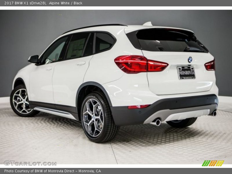 Alpine White / Black 2017 BMW X1 sDrive28i