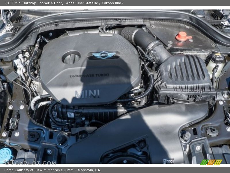 White Silver Metallic / Carbon Black 2017 Mini Hardtop Cooper 4 Door
